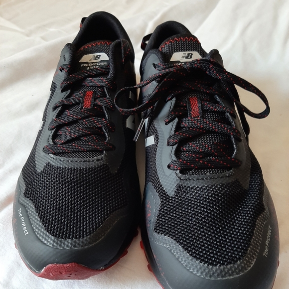 New Balance sneakers - Picture 6 of 7